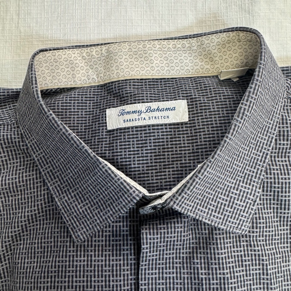 Tommy Bahama Black and White Casual Button Down Shirt